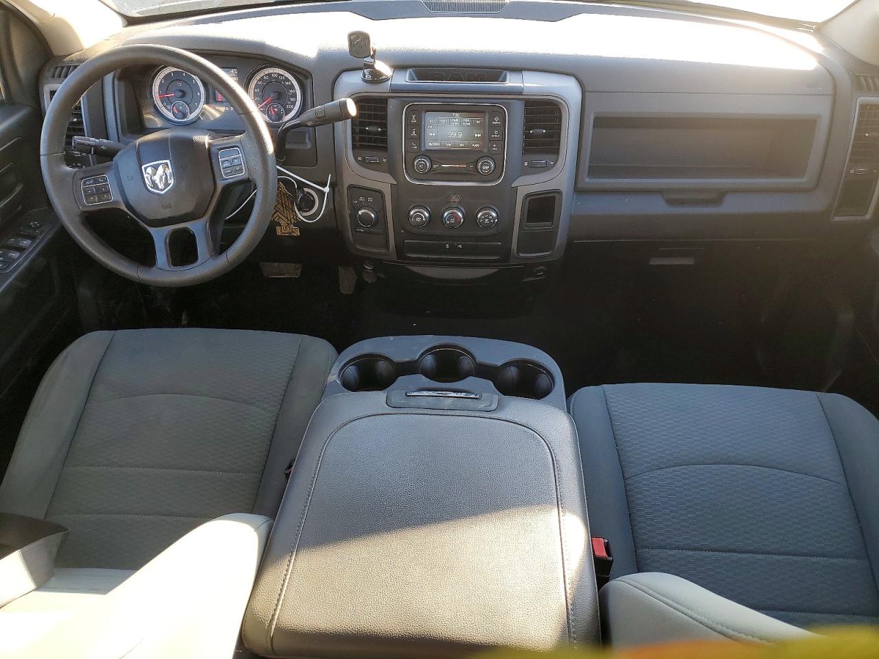 2019 RAM 1500 CLASSIC TRADESMAN photo 15