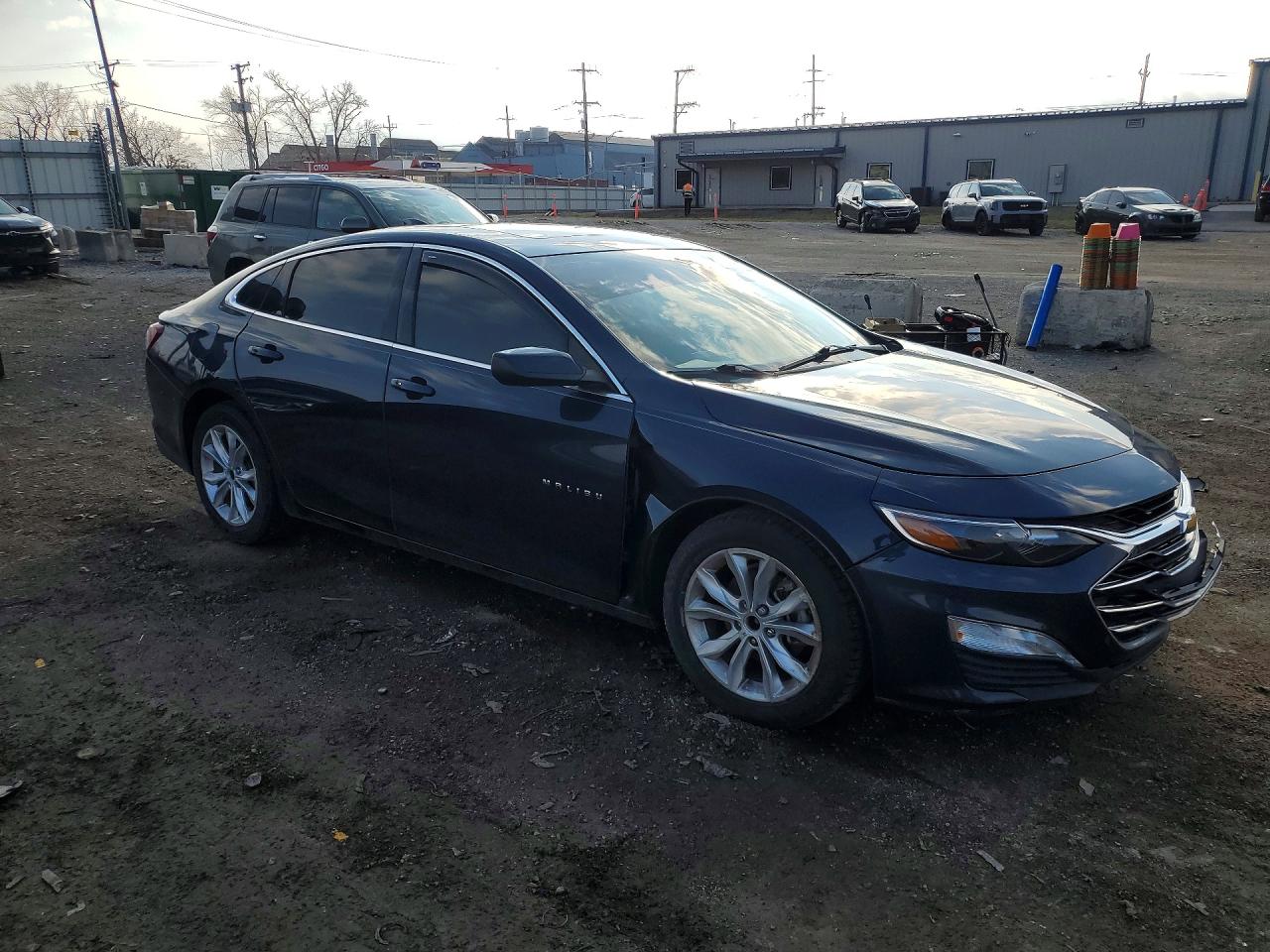 2020 CHEVROLET MALIBU LT photo 4