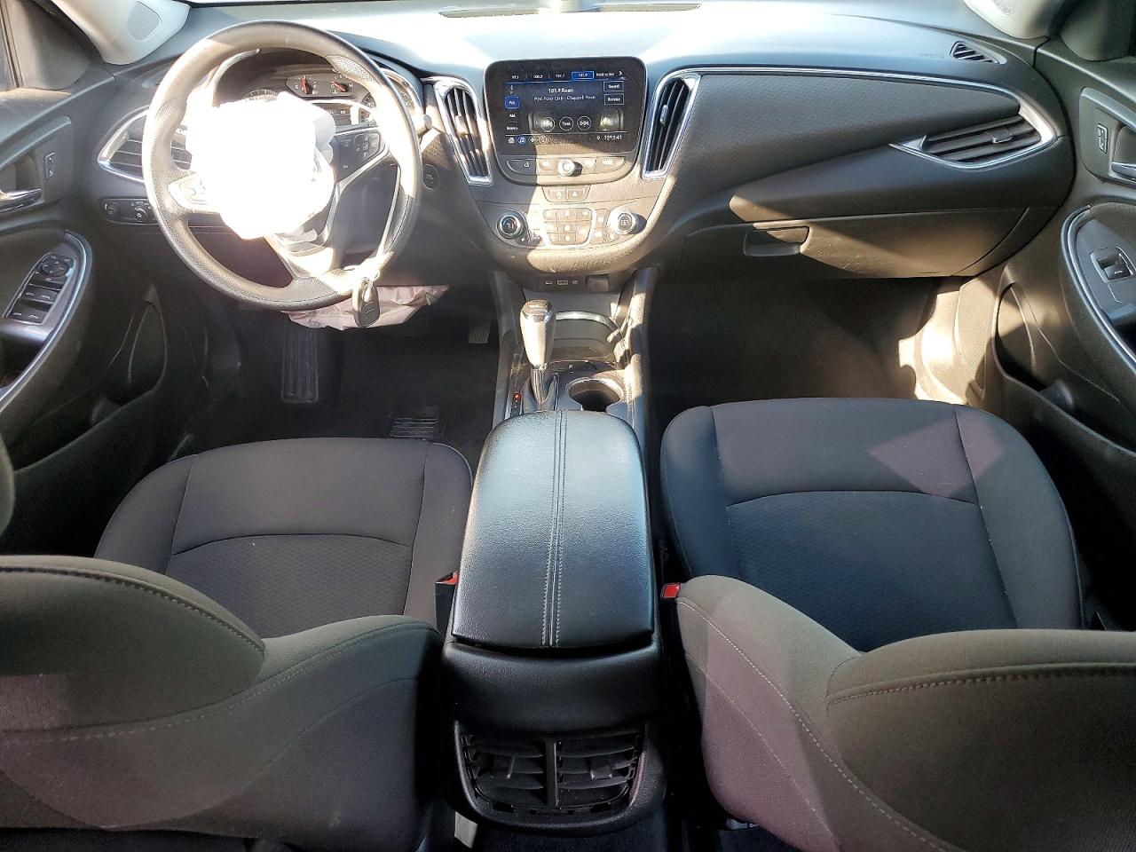 2020 CHEVROLET MALIBU LT photo 8