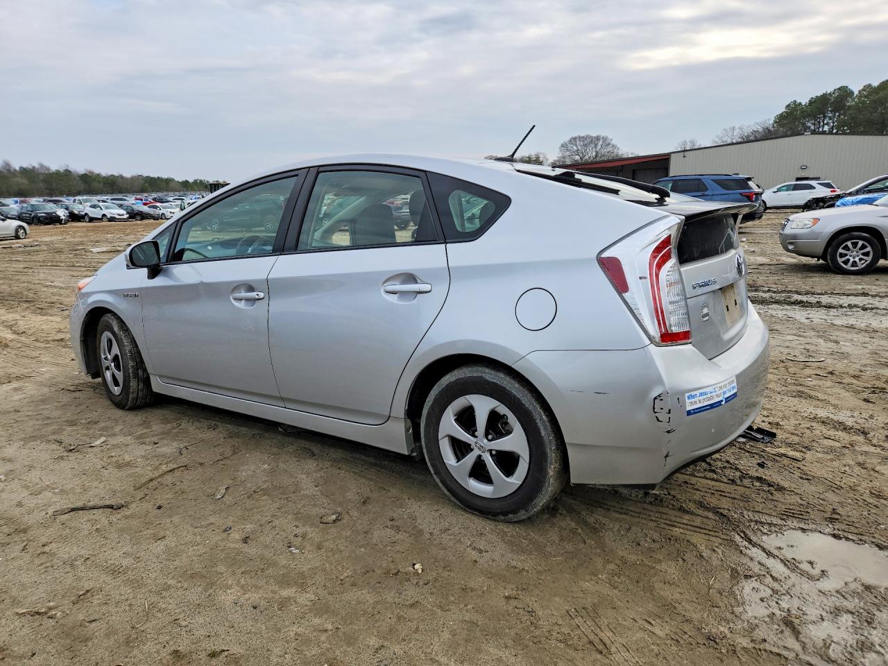 2014 TOYOTA PRIUS THREE photo 2