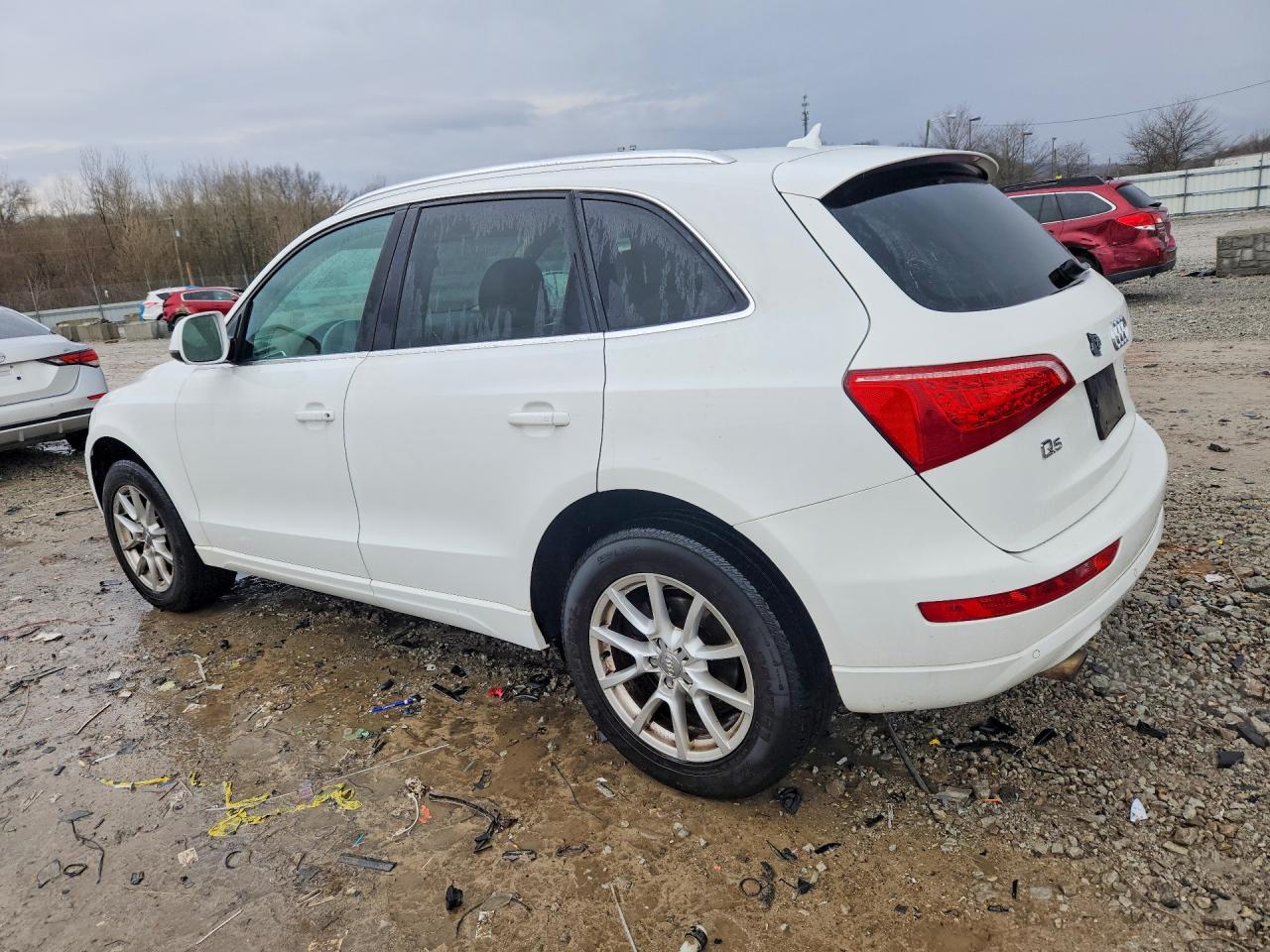 2011 AUDI Q5 PREMIUM PLUS photo 2