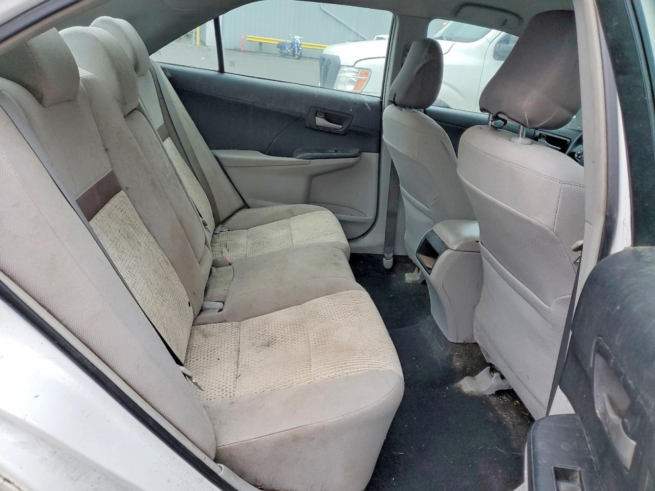 2013 TOYOTA CAMRY LE photo 28