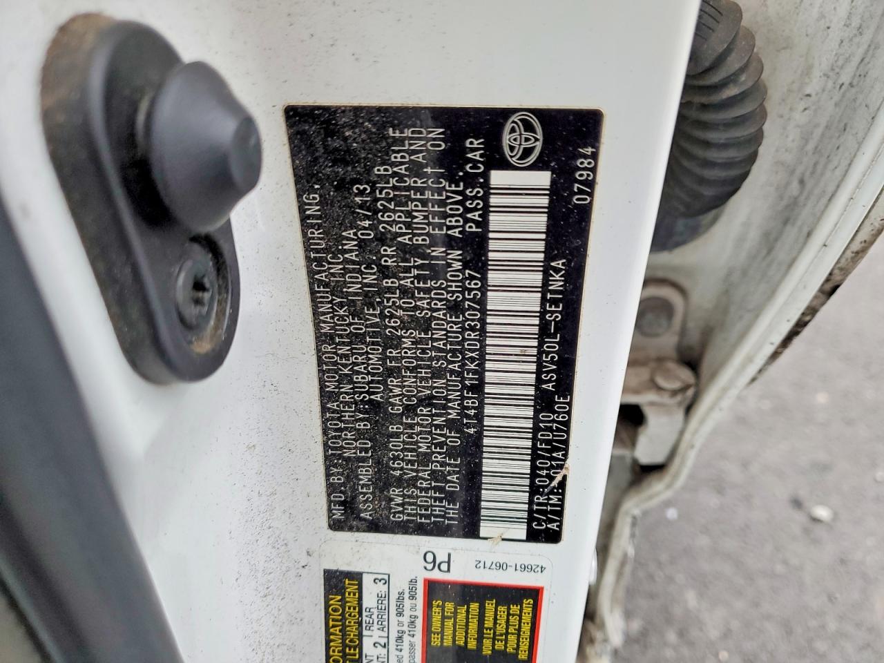 2013 TOYOTA CAMRY LE photo 34