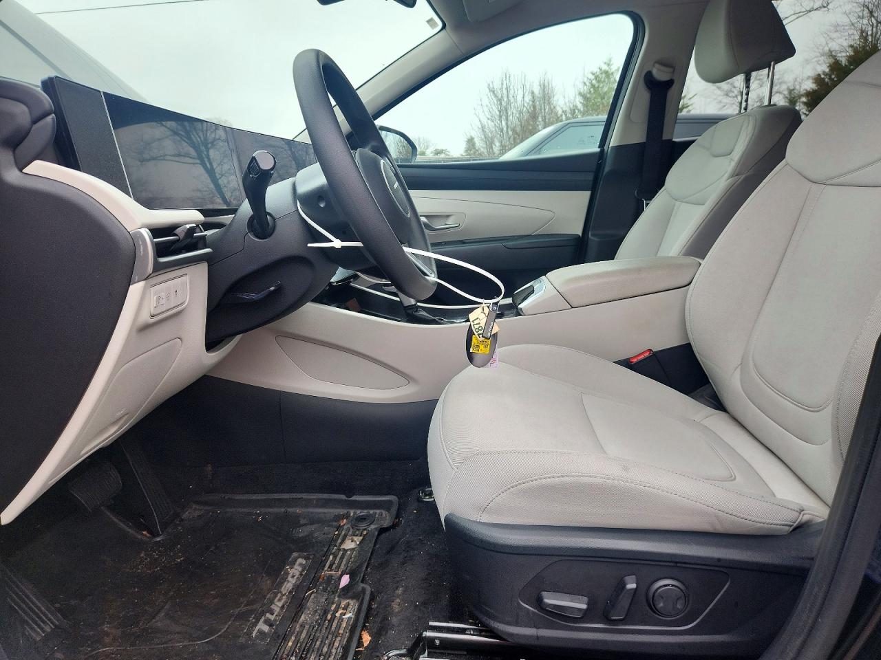 2025 HYUNDAI TUCSON SEL photo 13