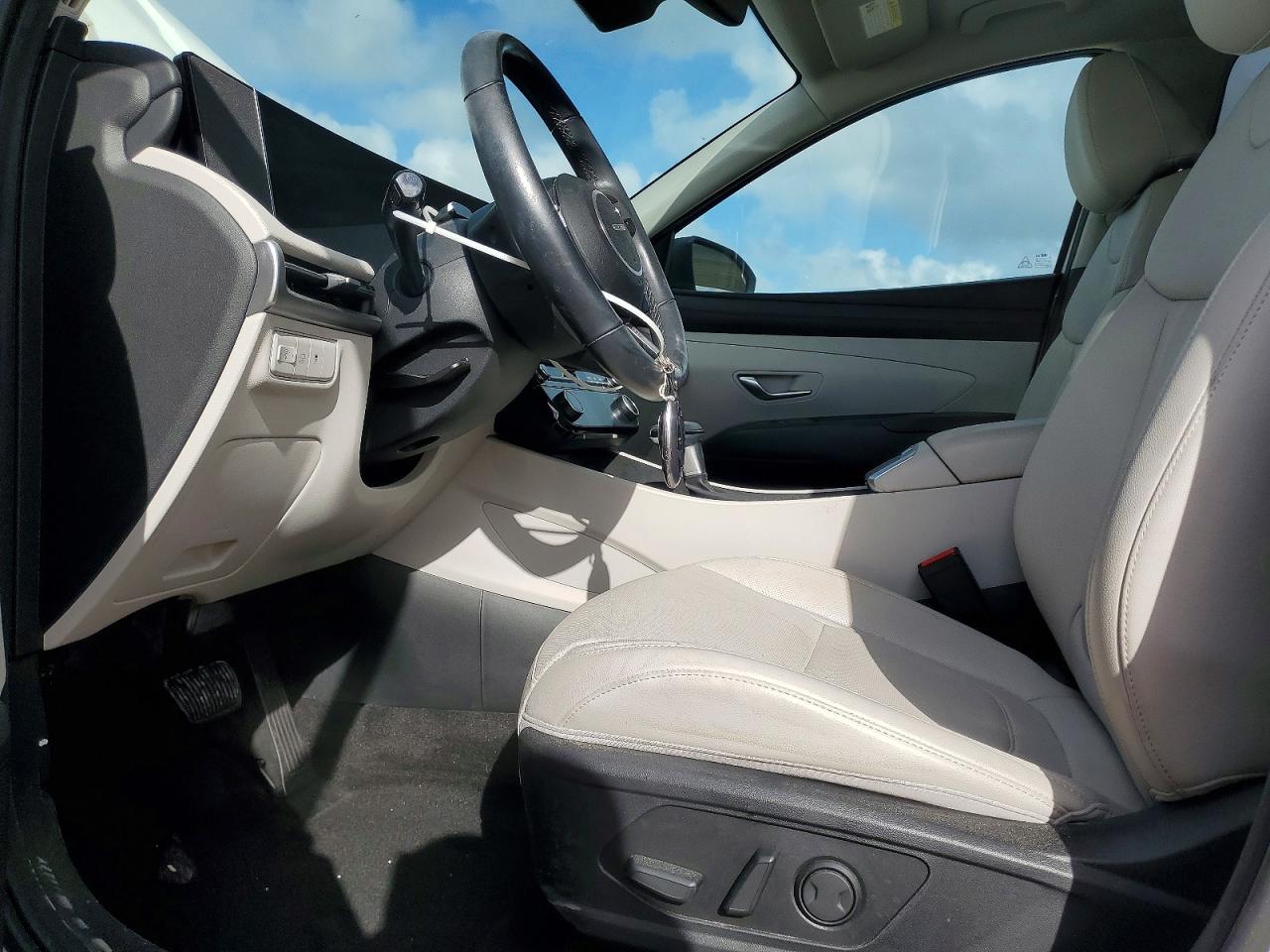 2025 HYUNDAI TUCSON SEL CONVENIENCE photo 19