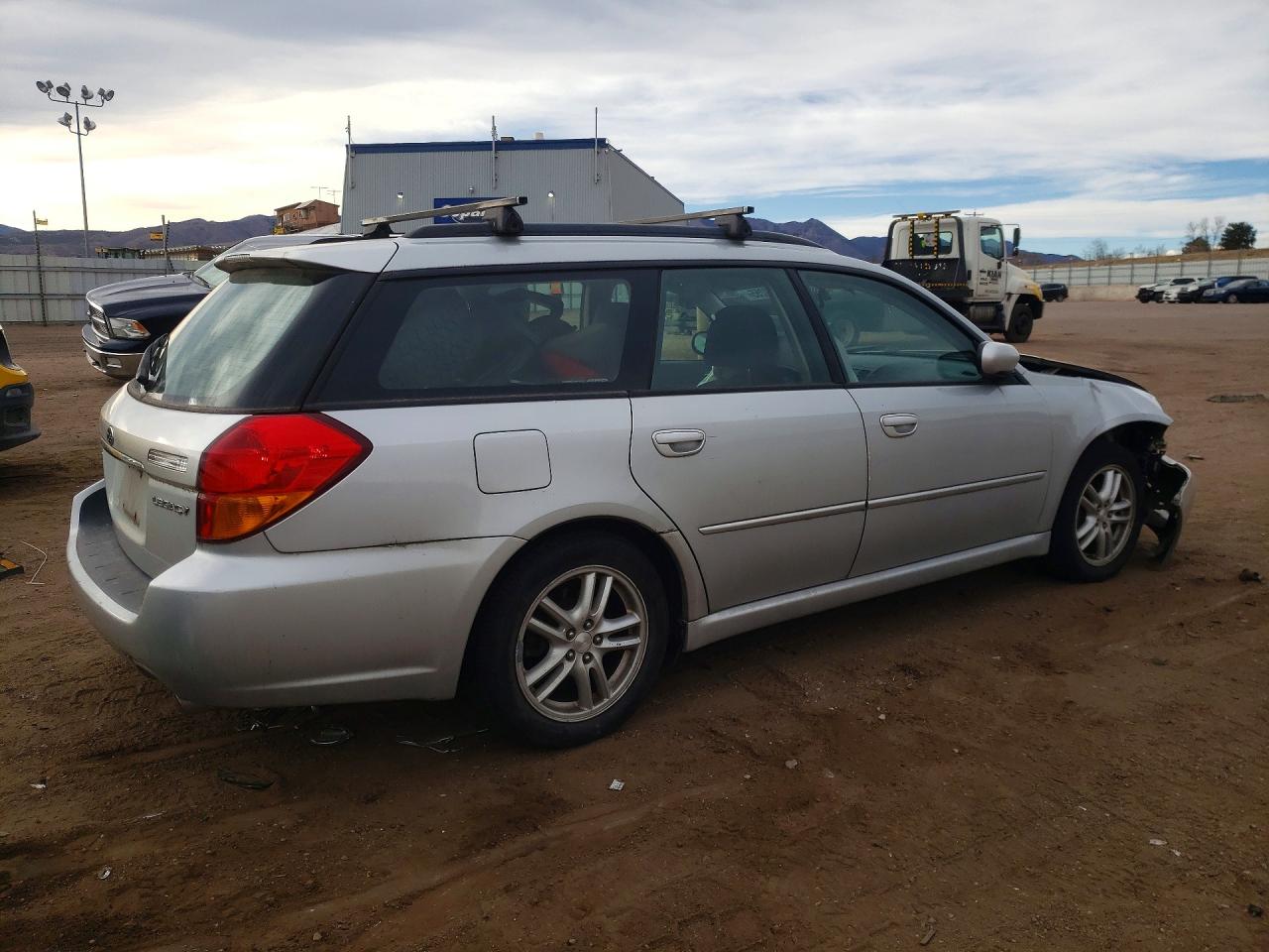 2005 SUBARU LEGACY 2.5I photo 3