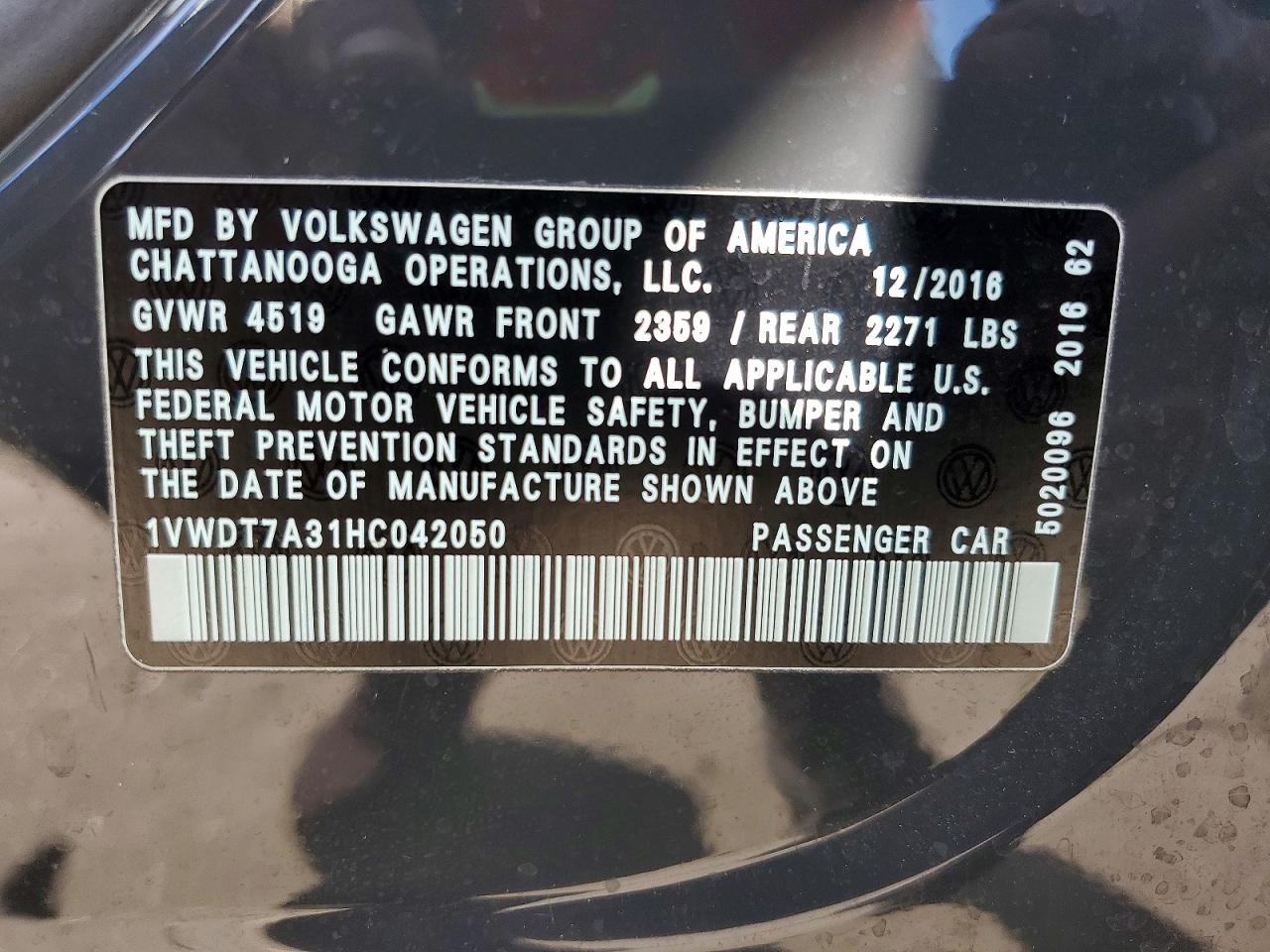 2017 VOLKSWAGEN PASSAT R-LINE photo 23