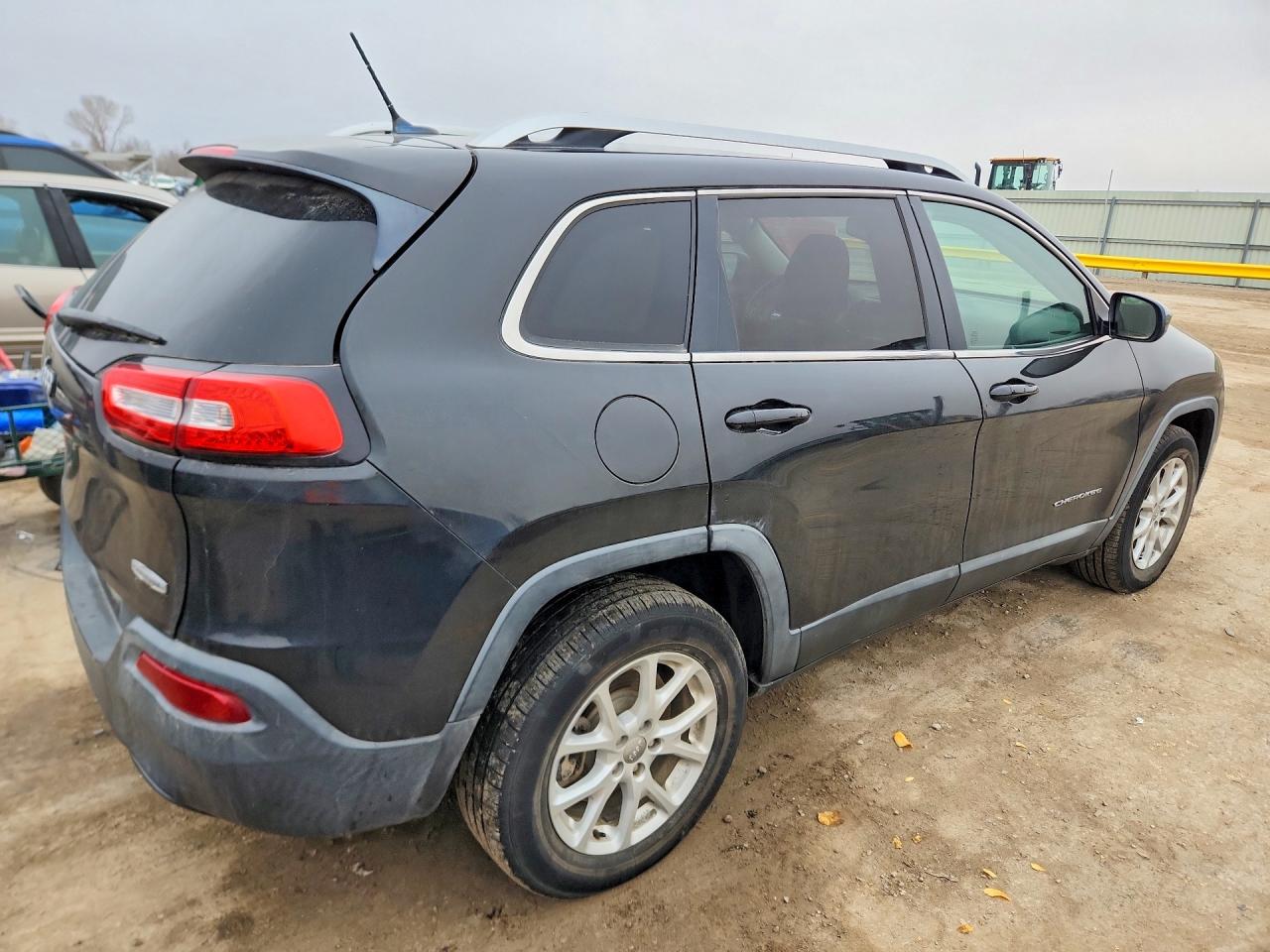2014 JEEP CHEROKEE LATITUDE photo 5