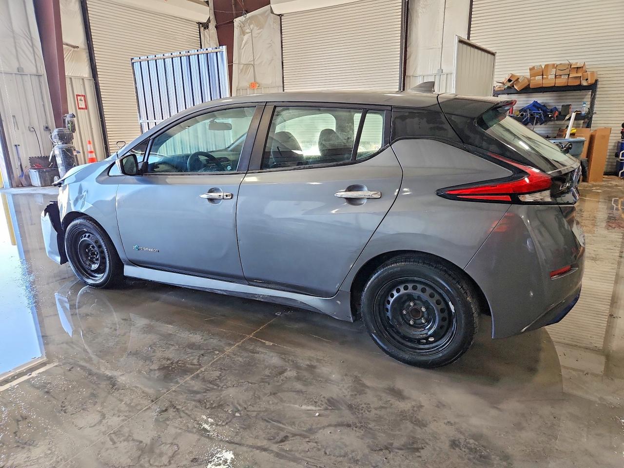 2019 NISSAN LEAF S photo 3