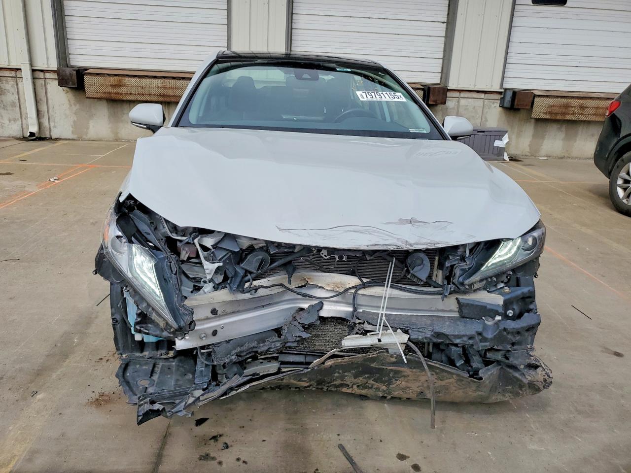 2022 TOYOTA CAMRY XSE photo 5