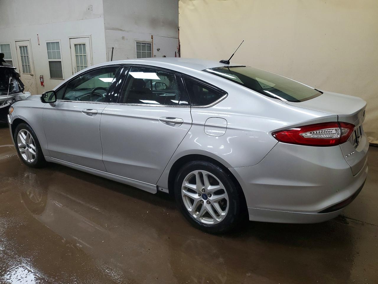 2016 FORD FUSION SE photo 2