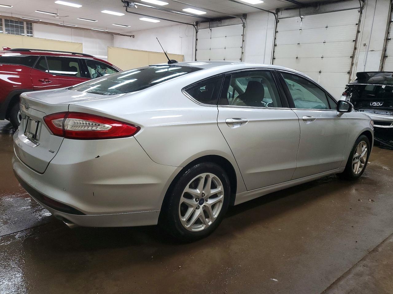 2016 FORD FUSION SE photo 3