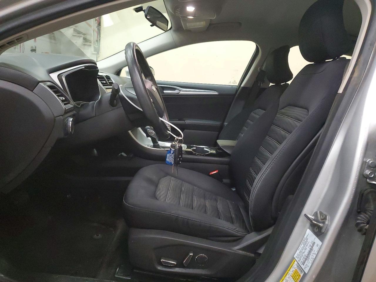 2016 FORD FUSION SE photo 7