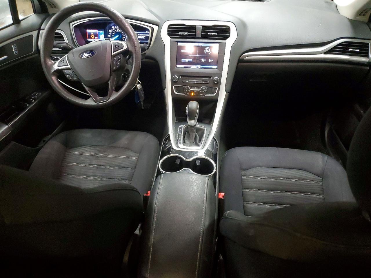 2016 FORD FUSION SE photo 8