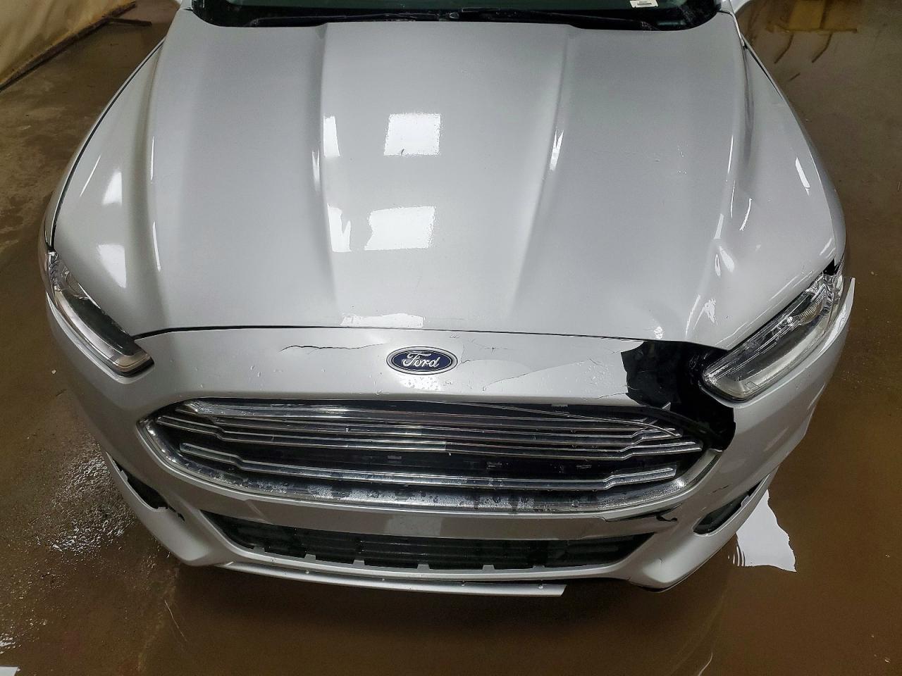 2016 FORD FUSION SE photo 11
