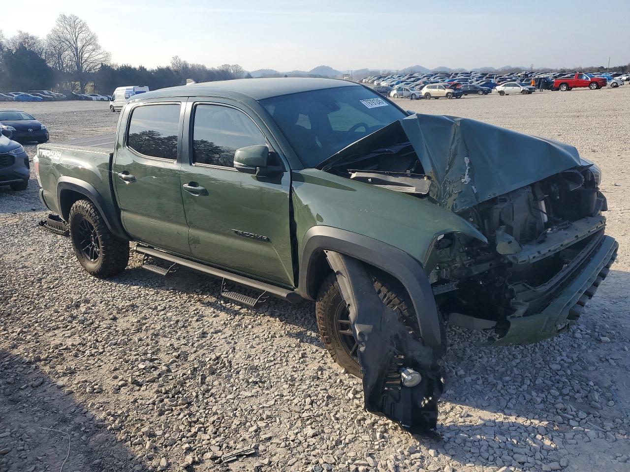 2021 TOYOTA TACOMA TRD OFF-ROAD photo 4