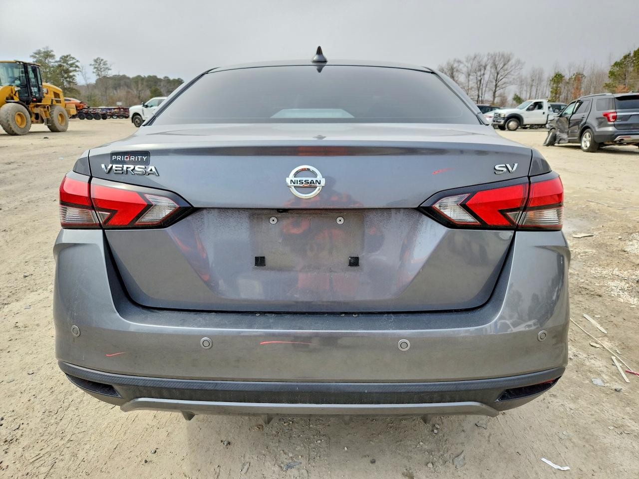 2020 NISSAN VERSA SV photo 6