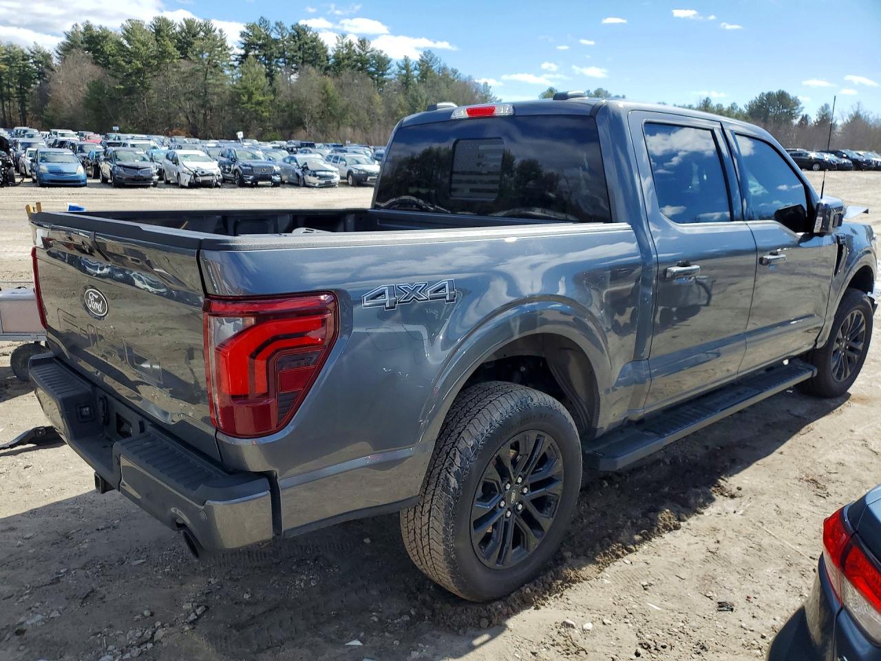 2025 FORD F150 LARIAT photo 5