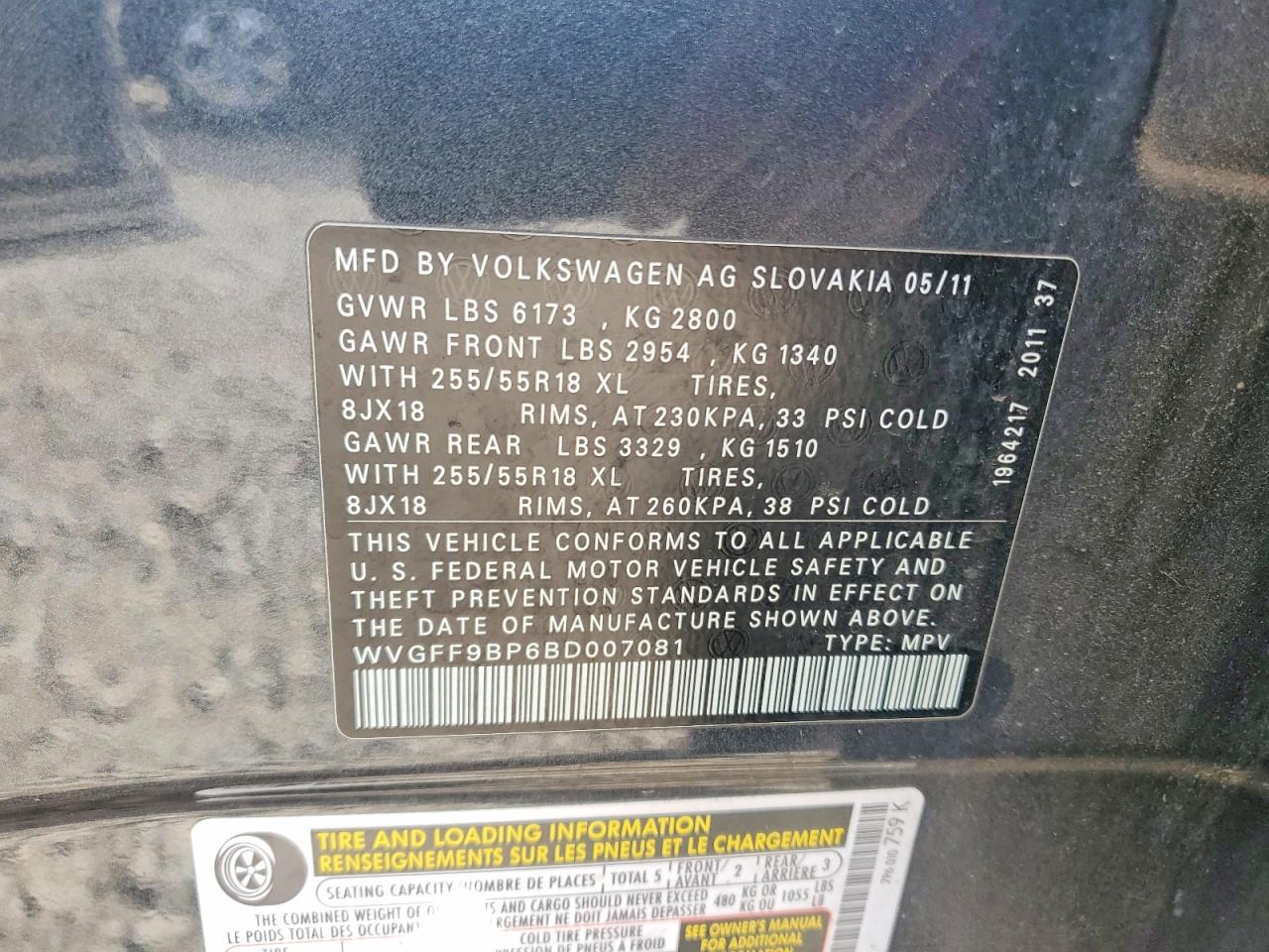 2011 VOLKSWAGEN TOUAREG V6 photo 37