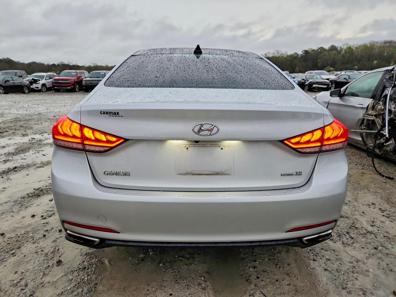 2015 HYUNDAI GENESIS 3.8L photo 6
