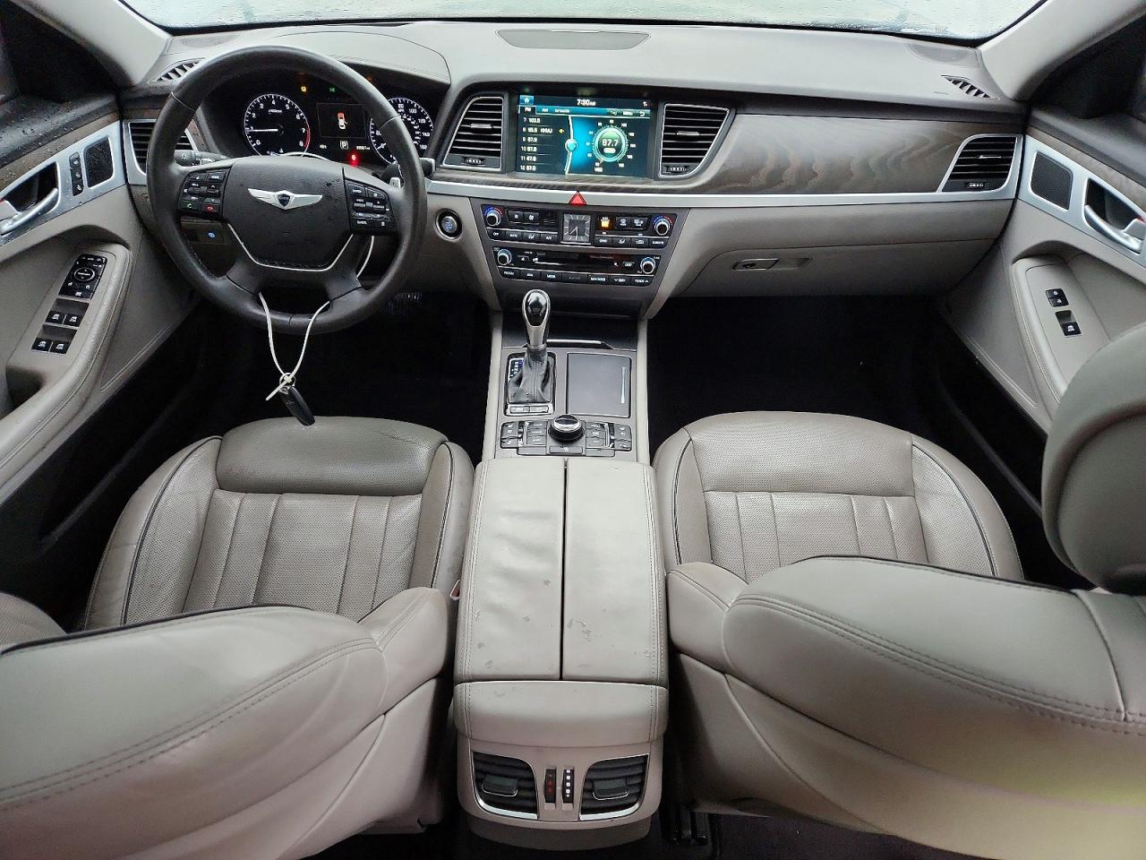 2015 HYUNDAI GENESIS 3.8L photo 8