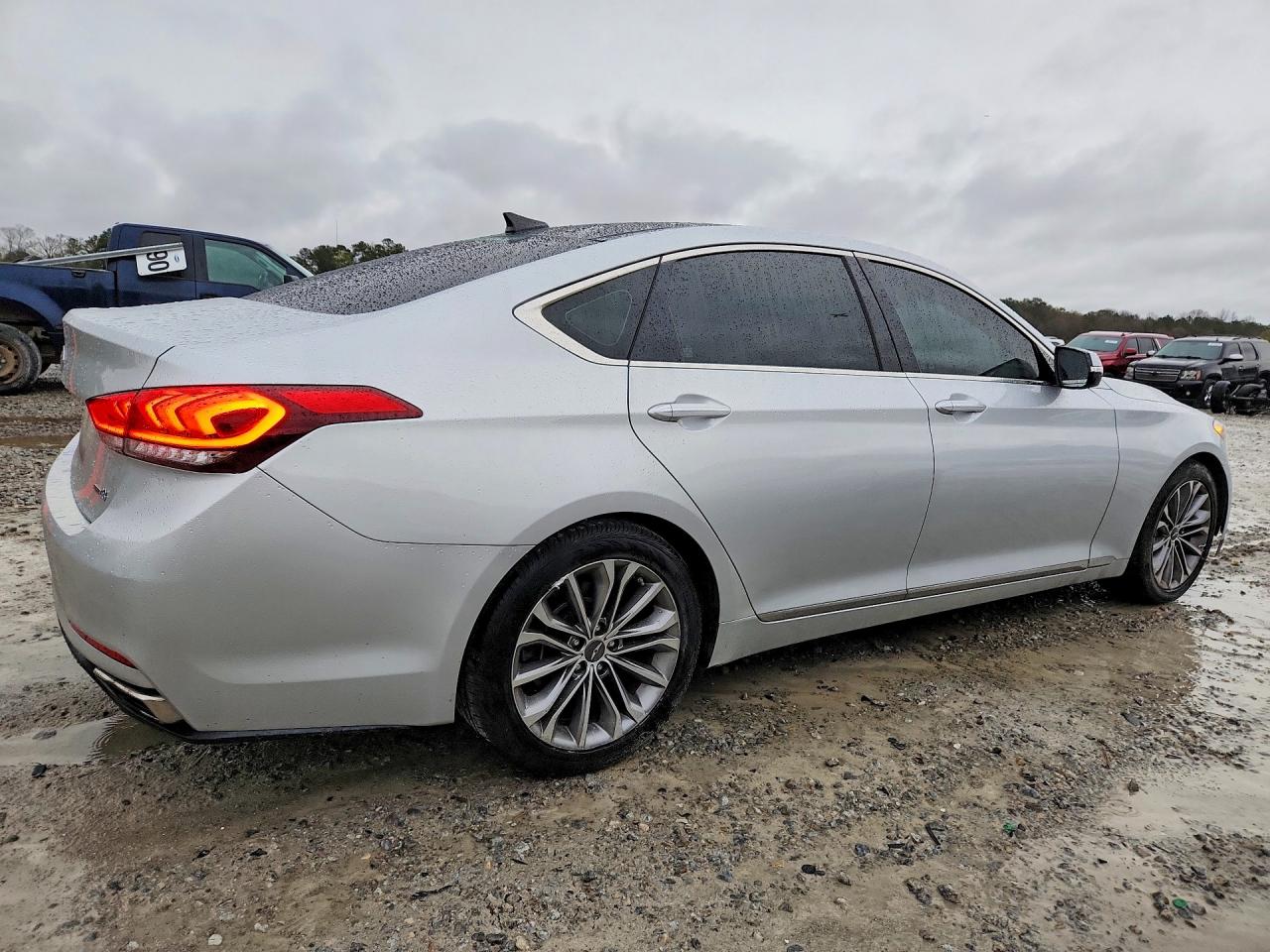 2015 HYUNDAI GENESIS 3.8L photo 3