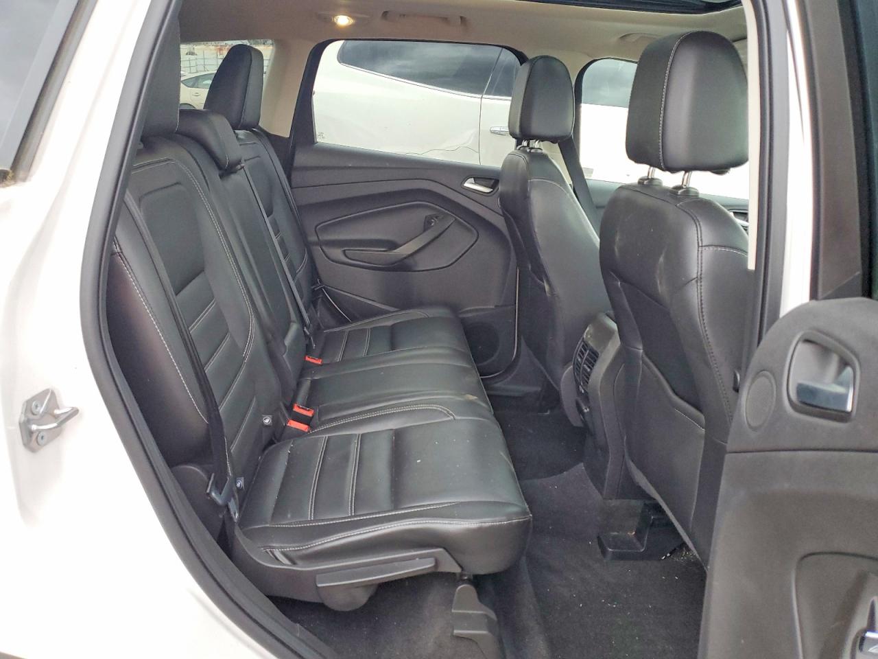 2017 FORD ESCAPE TITANIUM photo 10