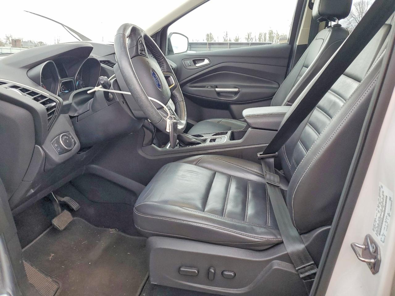 2017 FORD ESCAPE TITANIUM photo 7