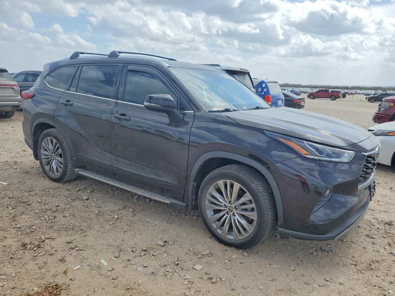 2022 TOYOTA HIGHLANDER HYBRID PLATINUM photo 7