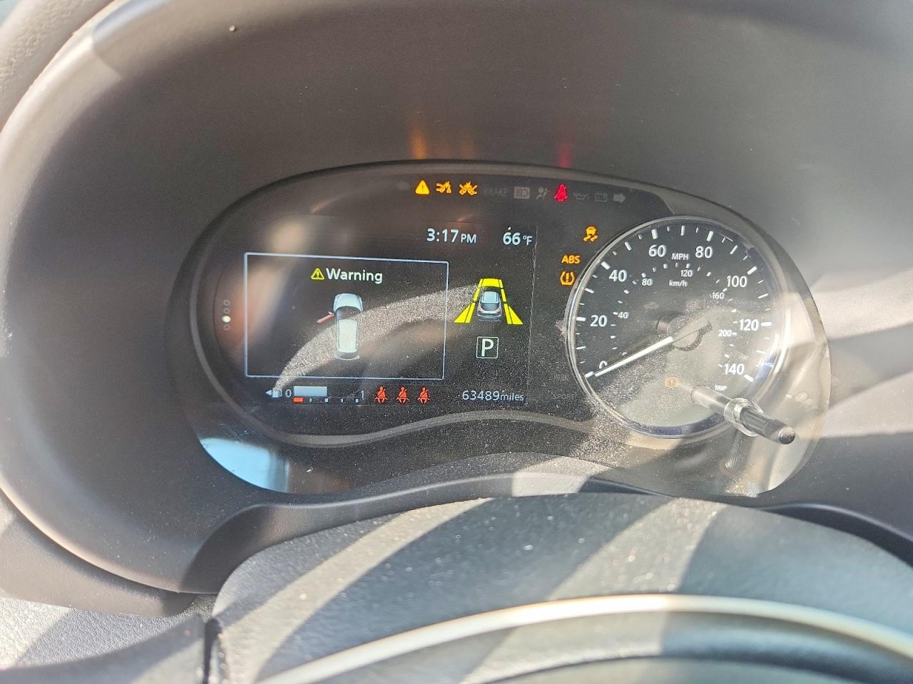 2021 NISSAN KICKS SR photo 17