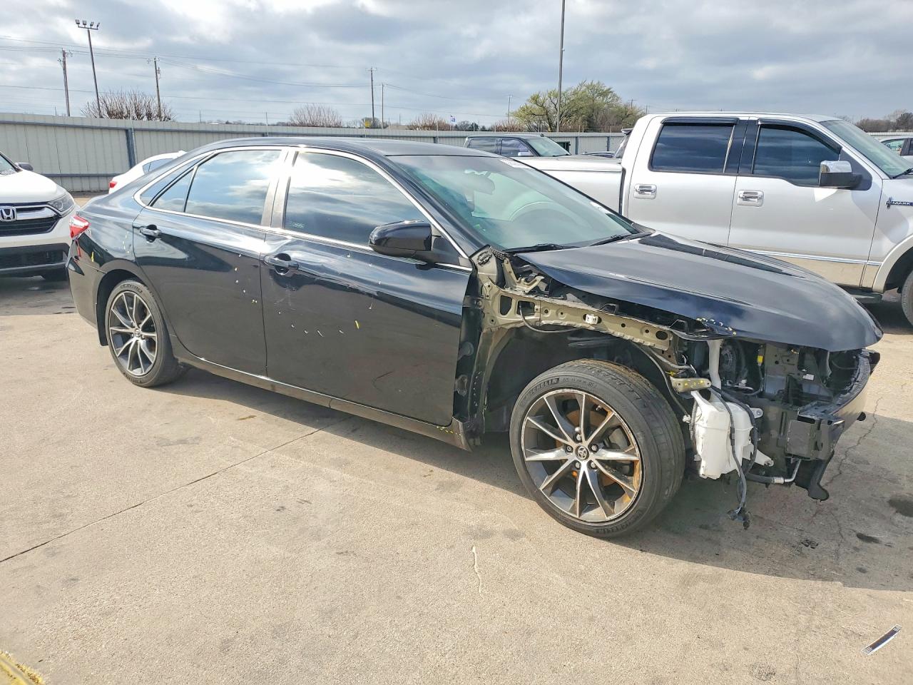 2015 TOYOTA CAMRY XSE photo 10