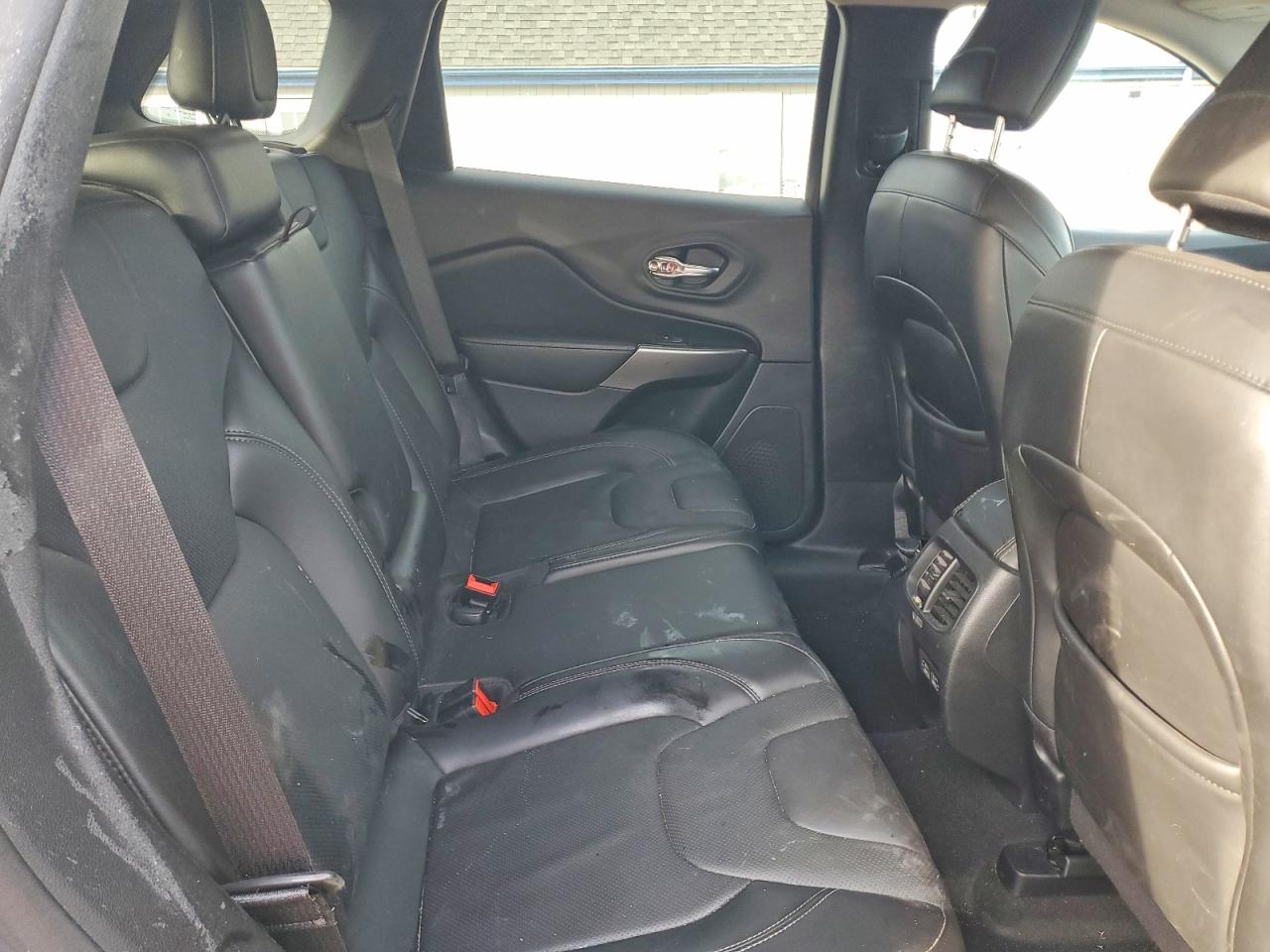 2021 JEEP CHEROKEE LATITUDE LUX photo 21