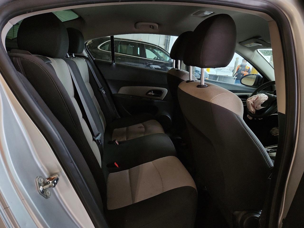 2016 CHEVROLET CRUZE LIMITED LS photo 10