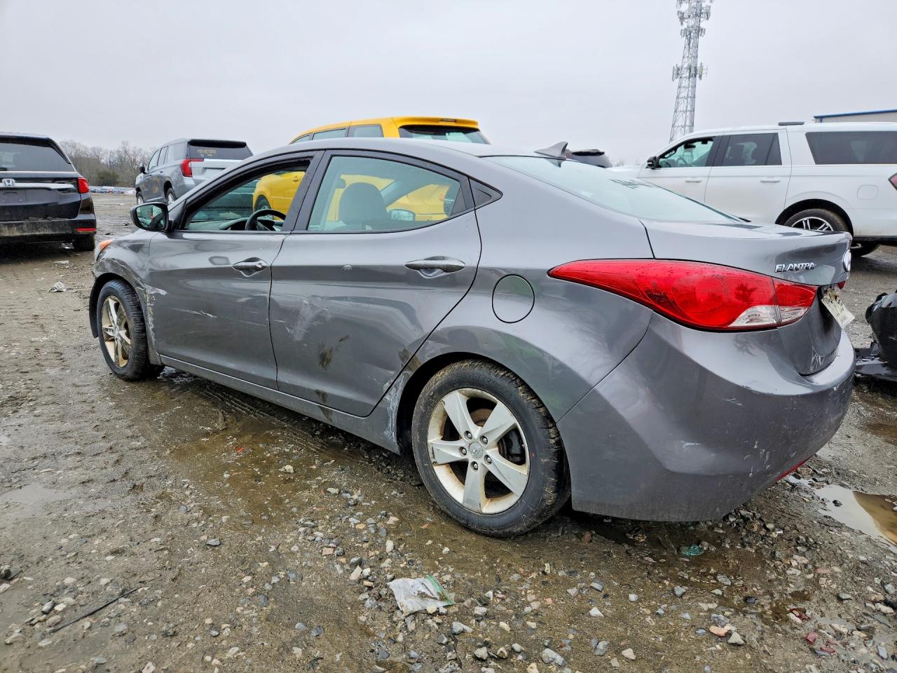 2013 HYUNDAI ELANTRA GLS photo 3