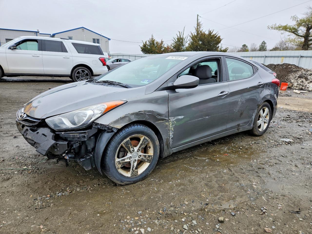 2013 HYUNDAI ELANTRA