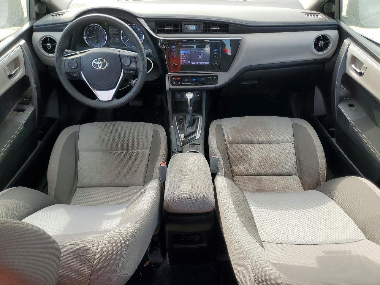 2019 TOYOTA COROLLA LE photo 15