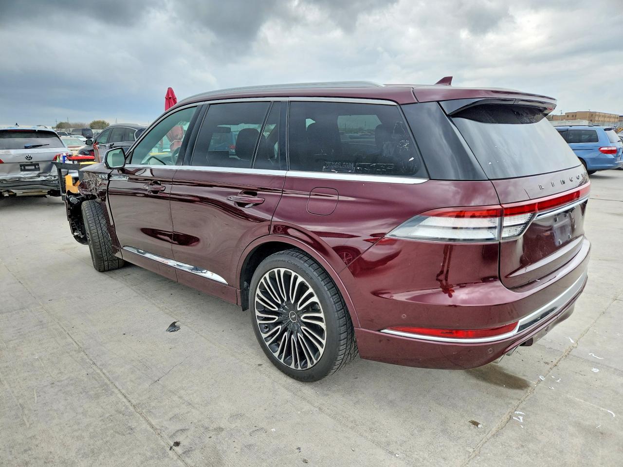 2020 LINCOLN AVIATOR BLACK LABEL photo 3