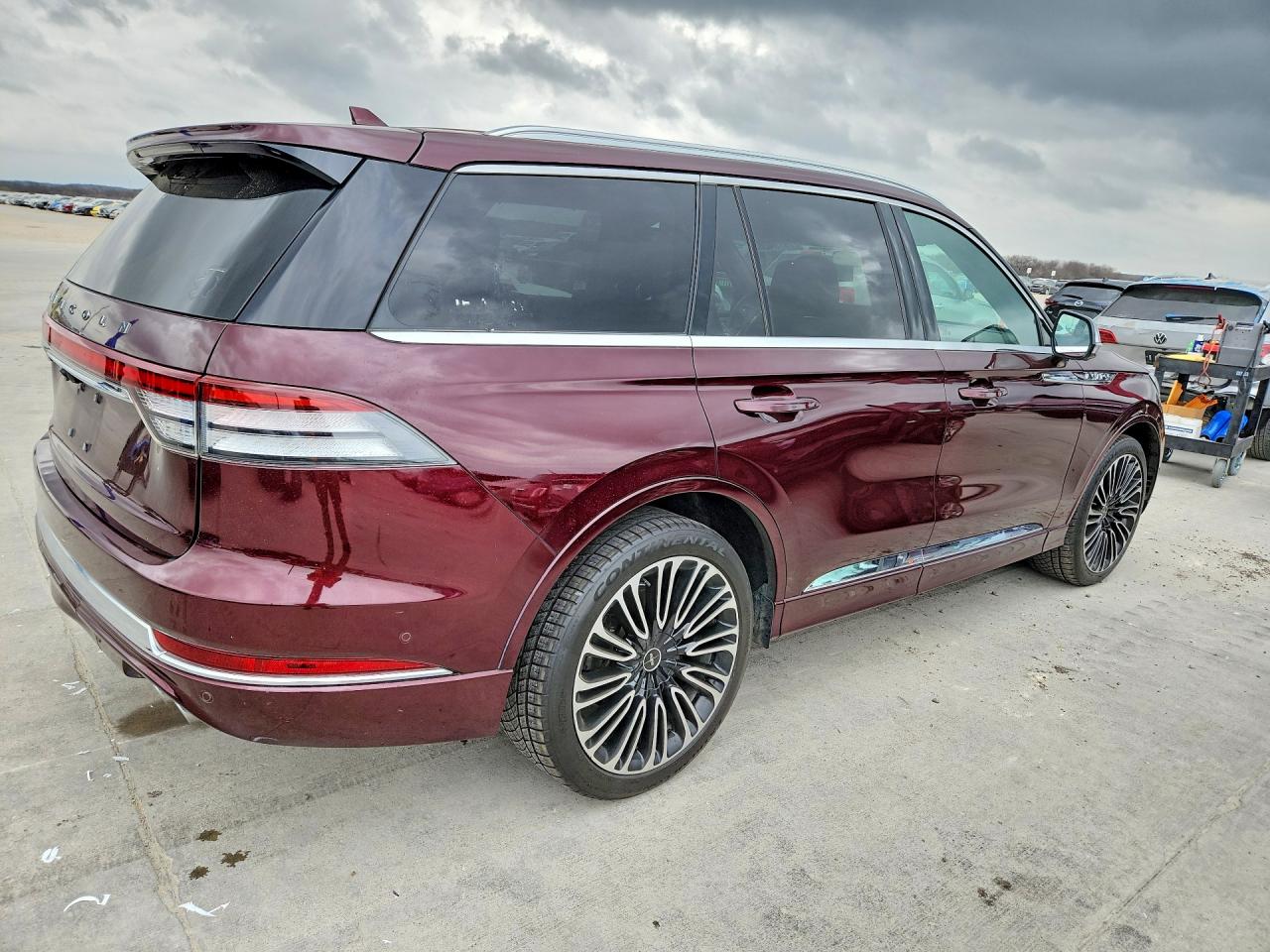 2020 LINCOLN AVIATOR BLACK LABEL photo 5