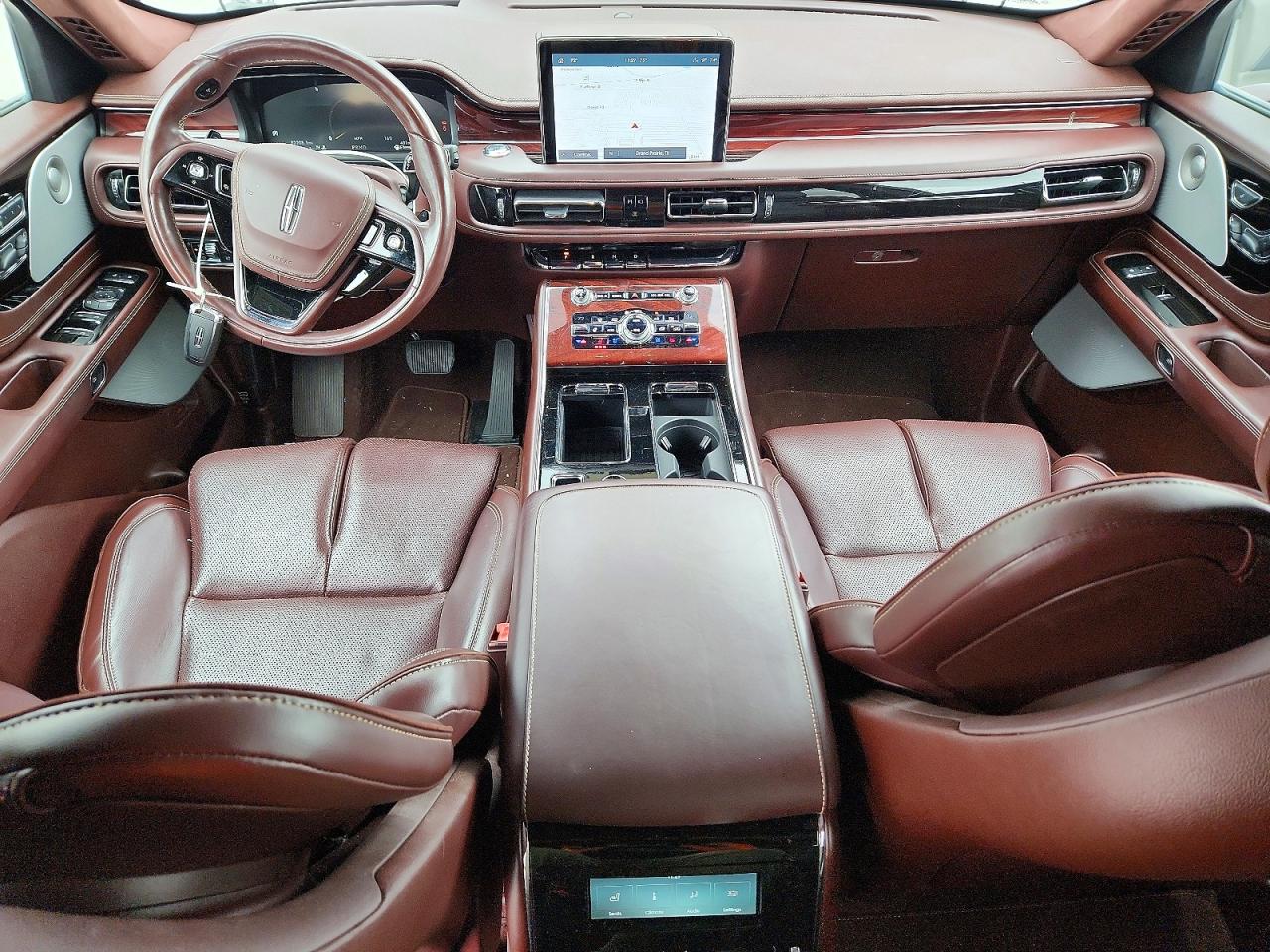 2020 LINCOLN AVIATOR BLACK LABEL photo 15