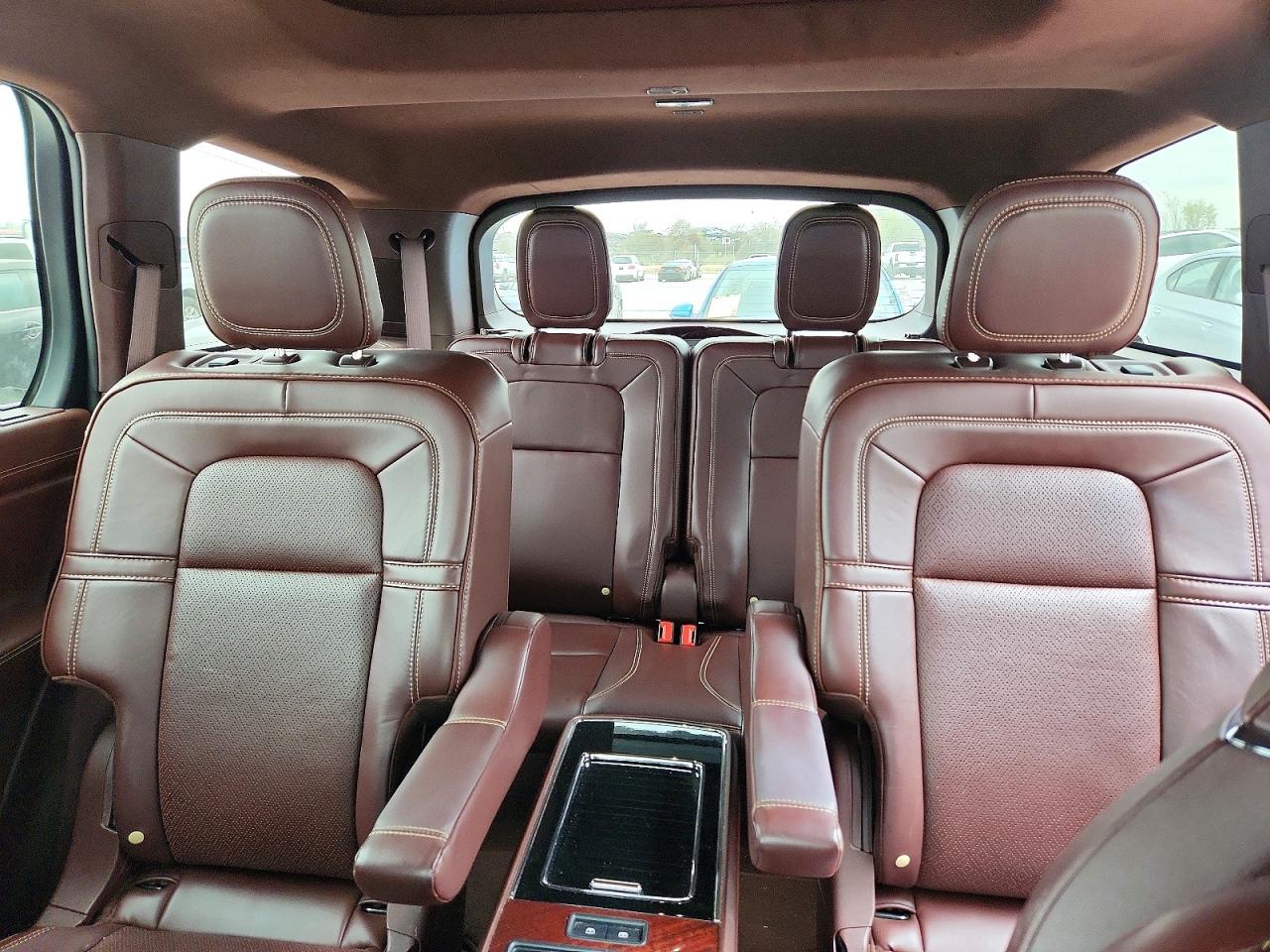 2020 LINCOLN AVIATOR BLACK LABEL photo 19