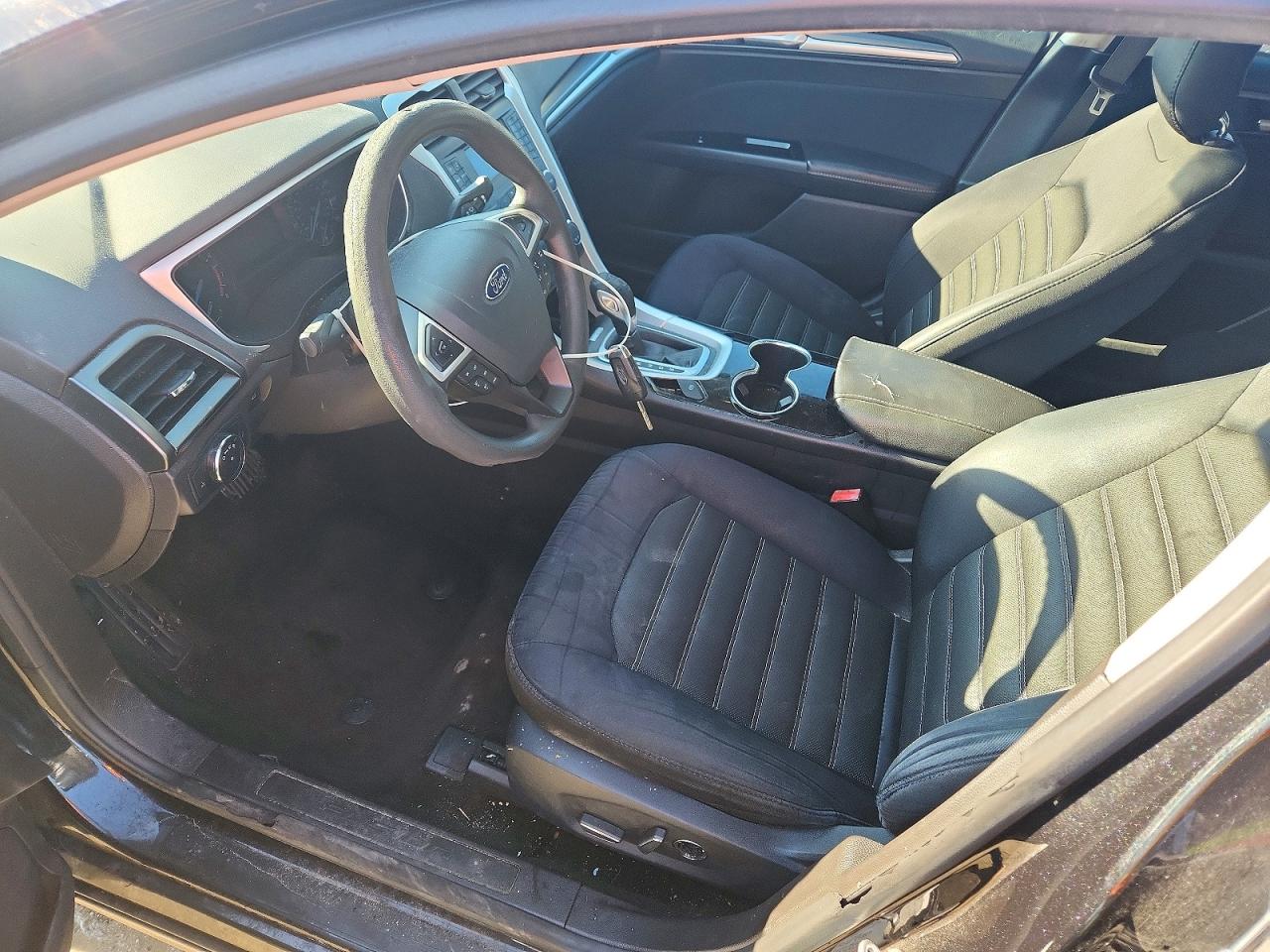 2014 FORD FUSION SE photo 13