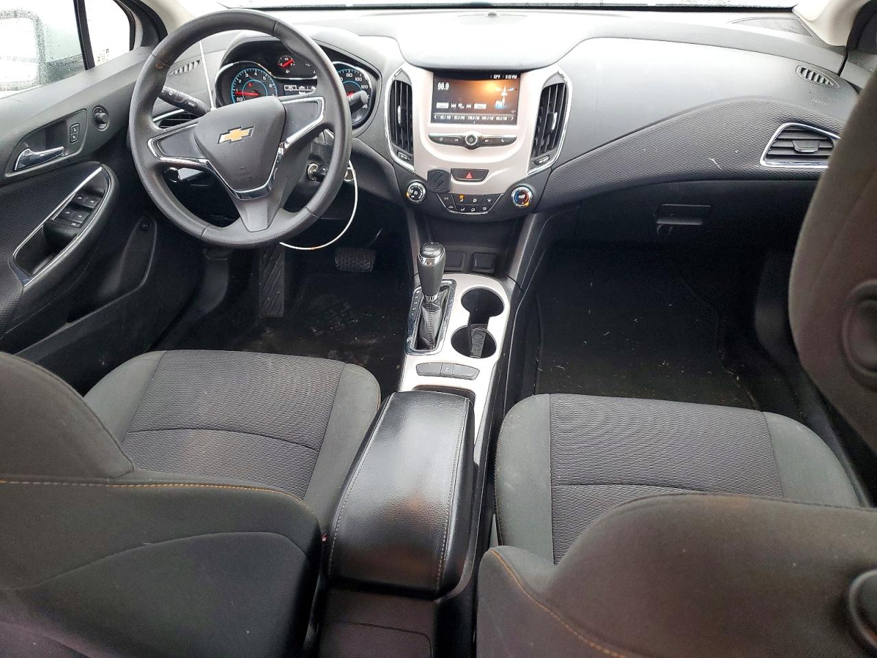 2017 CHEVROLET CRUZE LS photo 15
