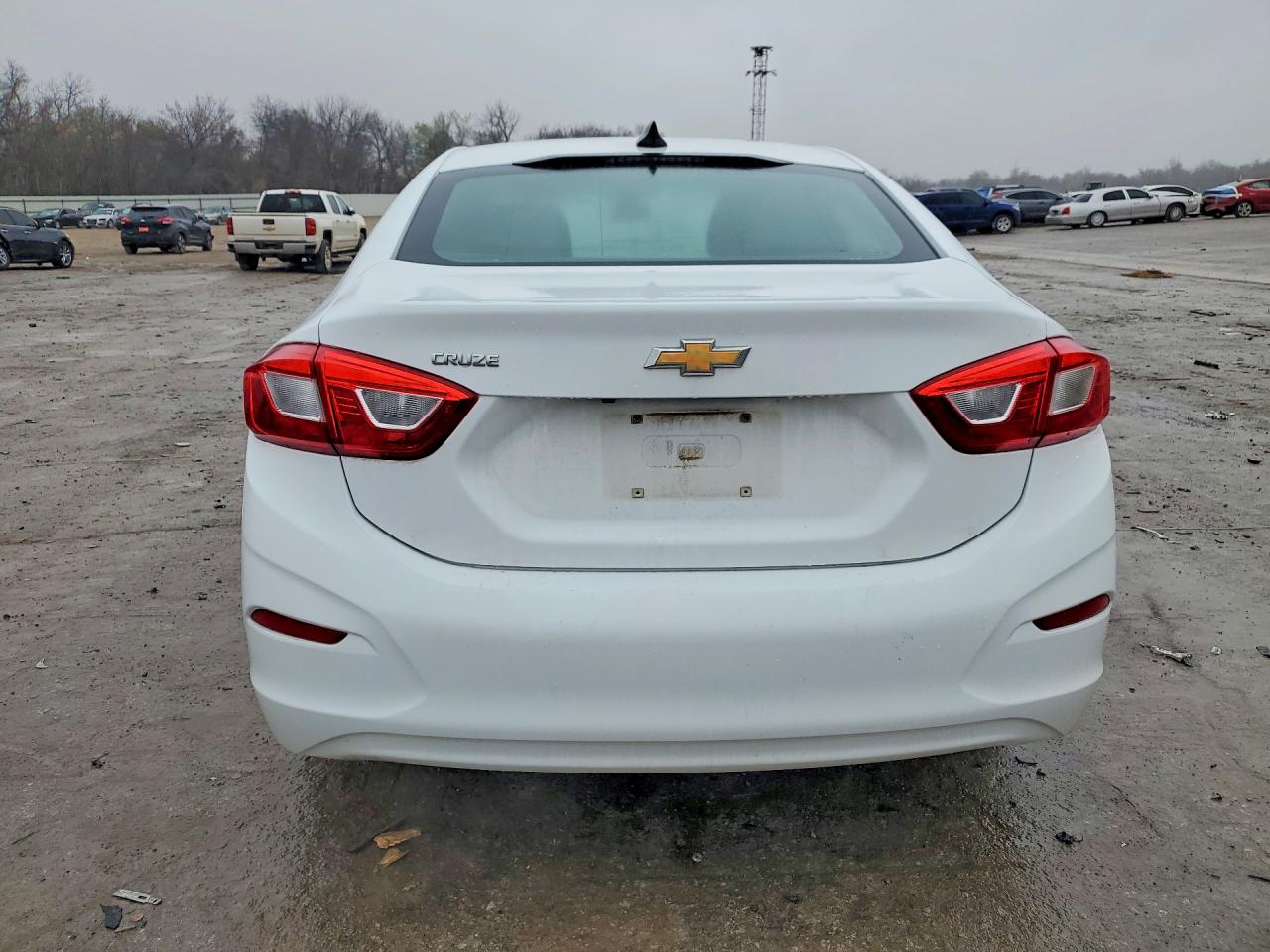 2017 CHEVROLET CRUZE LS photo 11