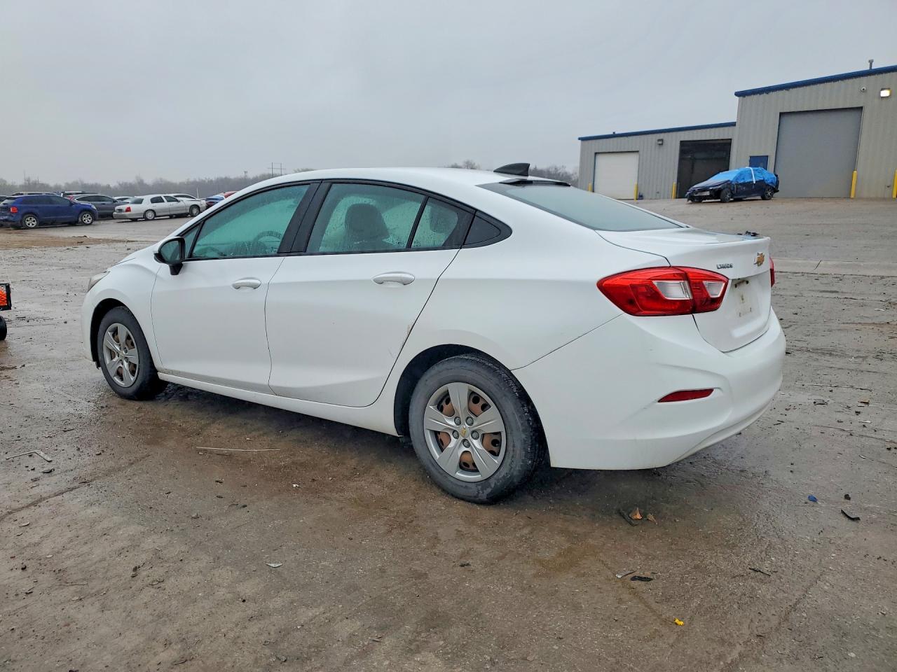 2017 CHEVROLET CRUZE LS photo 3