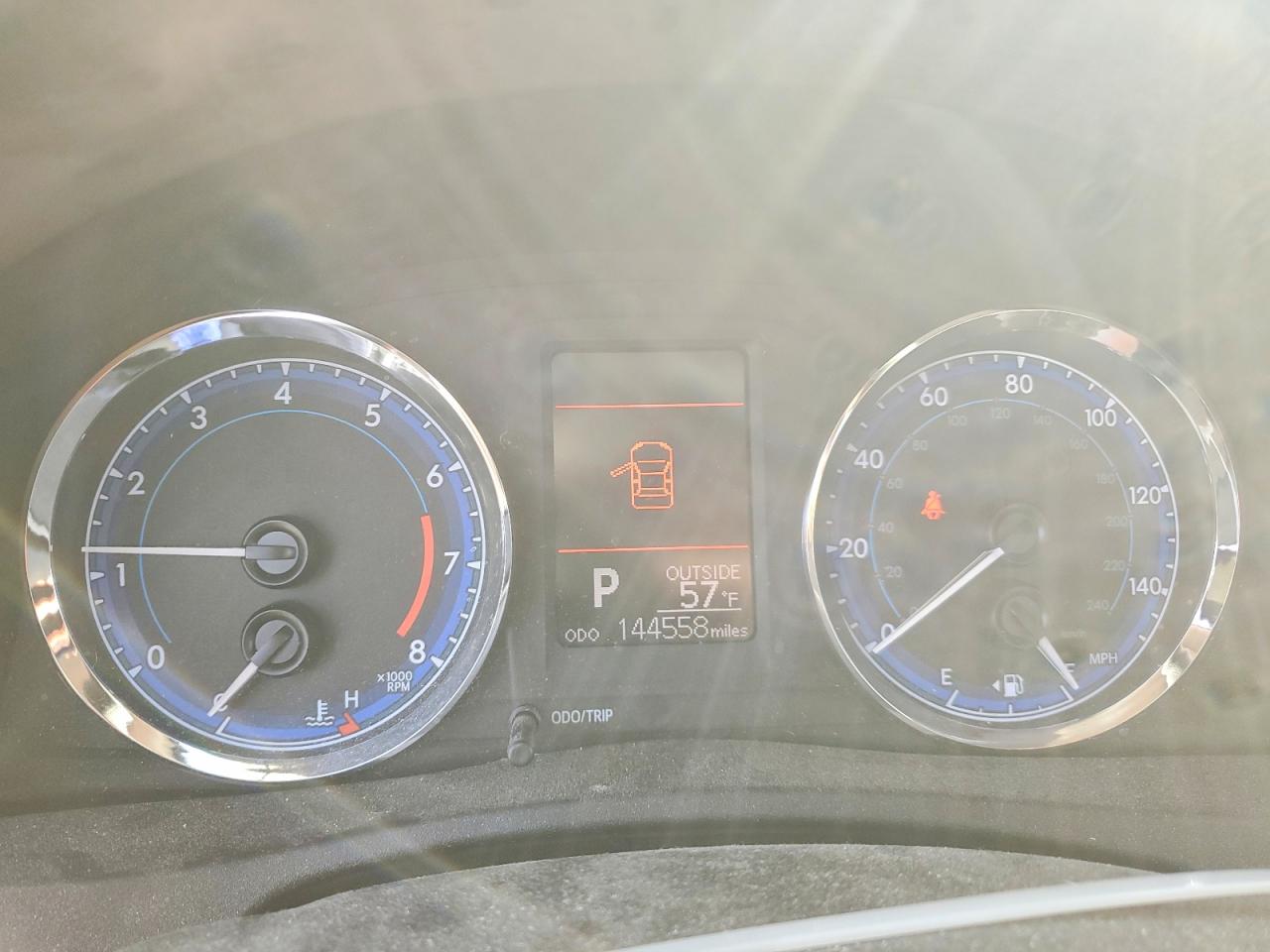 2017 TOYOTA COROLLA L photo 9