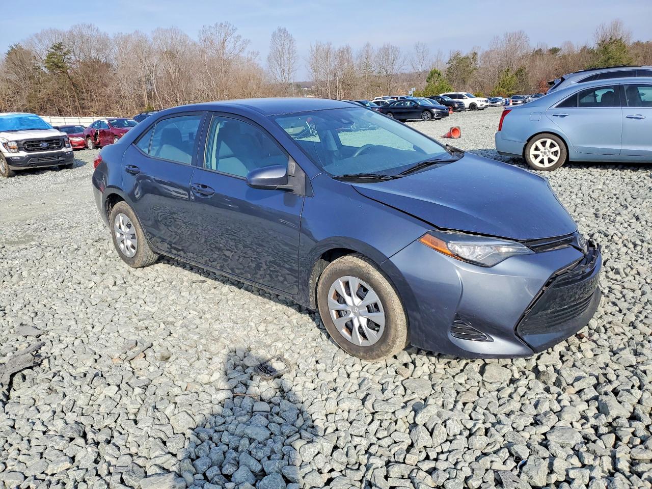 2017 TOYOTA COROLLA L photo 4