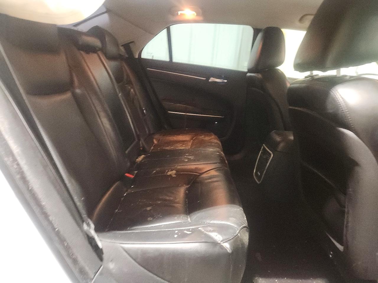 2018 CHRYSLER 300 LIMITED photo 19