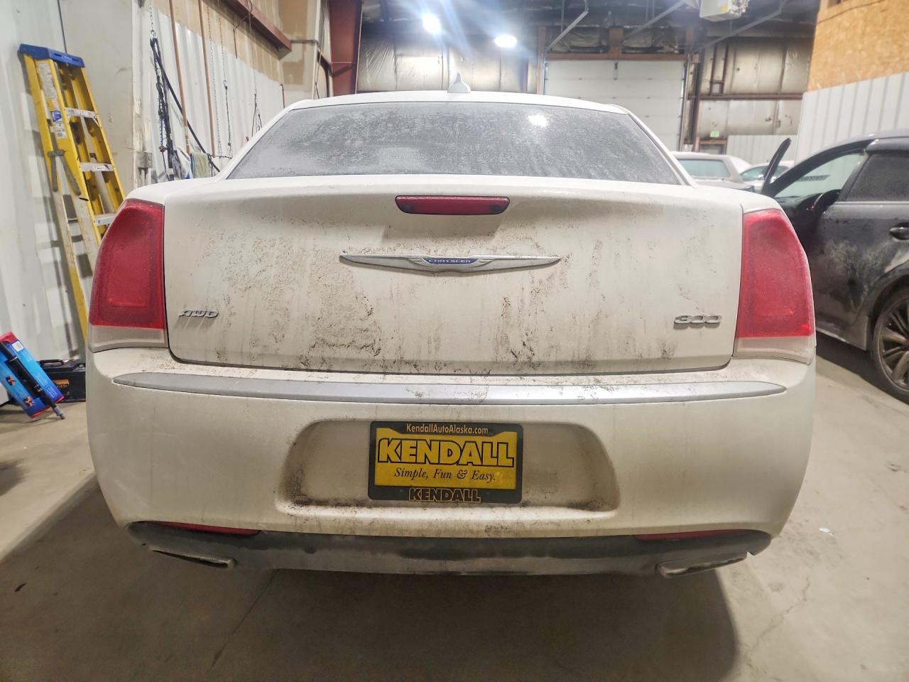 2018 CHRYSLER 300 LIMITED photo 11
