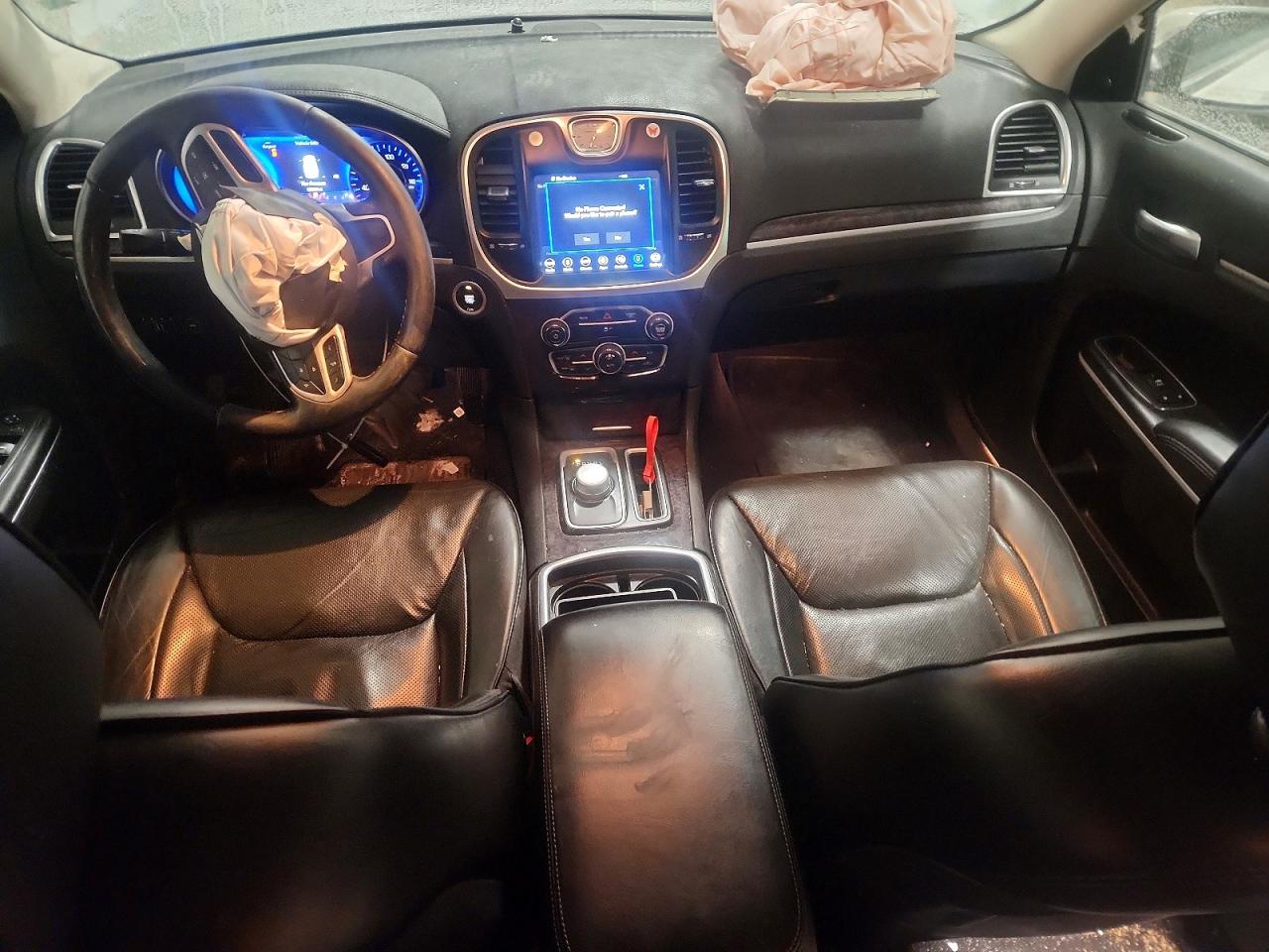 2018 CHRYSLER 300 LIMITED photo 15
