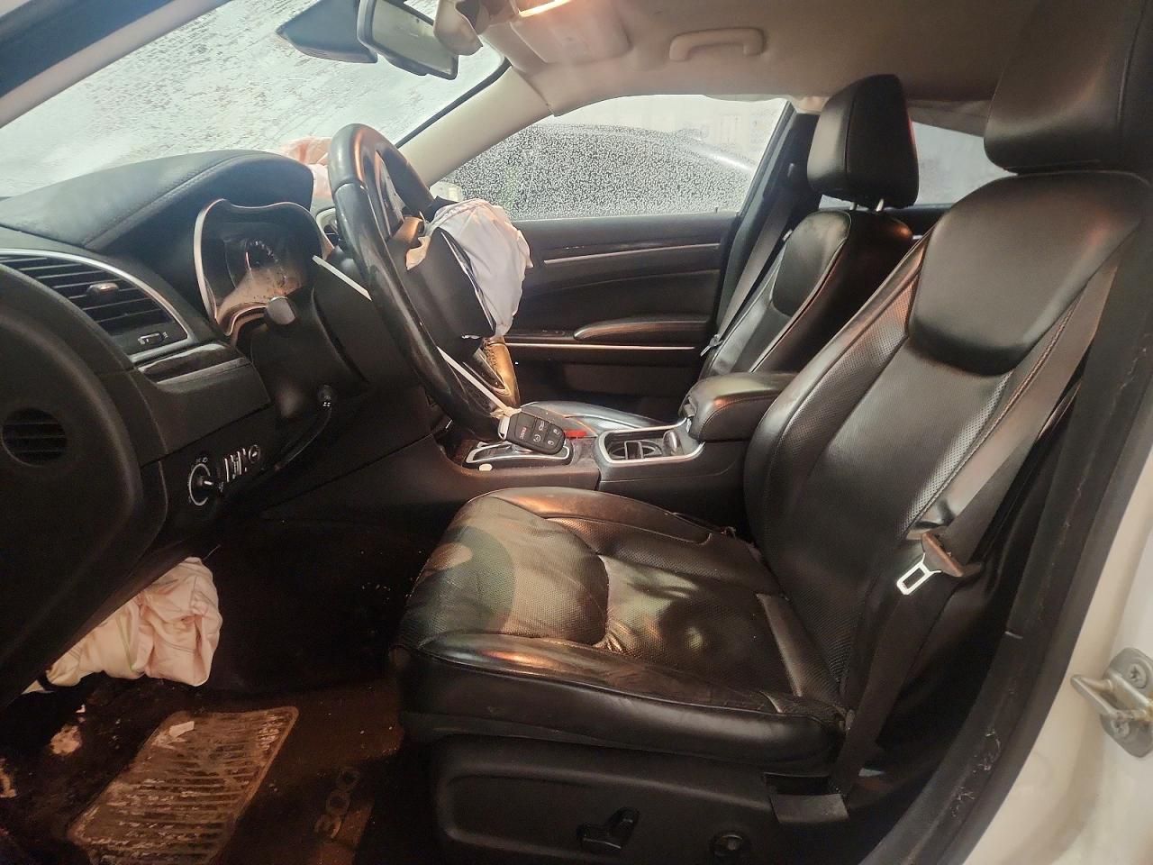 2018 CHRYSLER 300 LIMITED photo 13